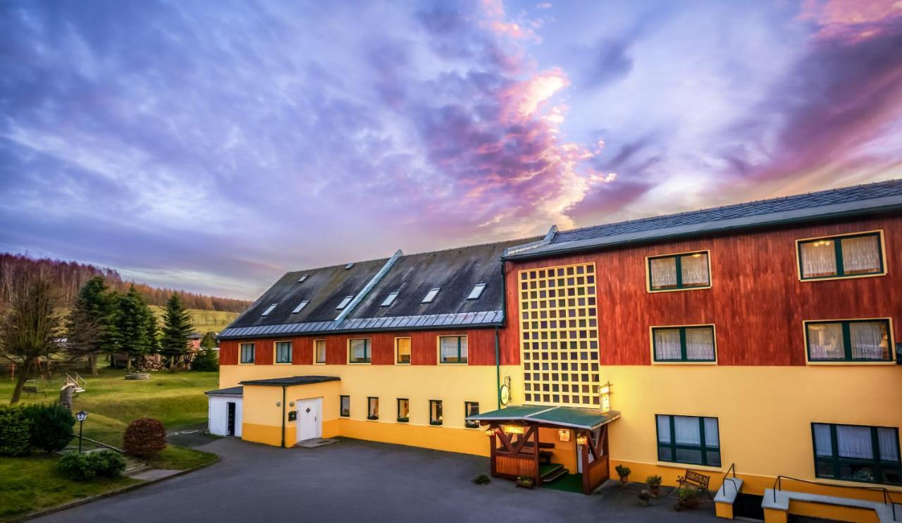 Goldhübel Hotel 3*